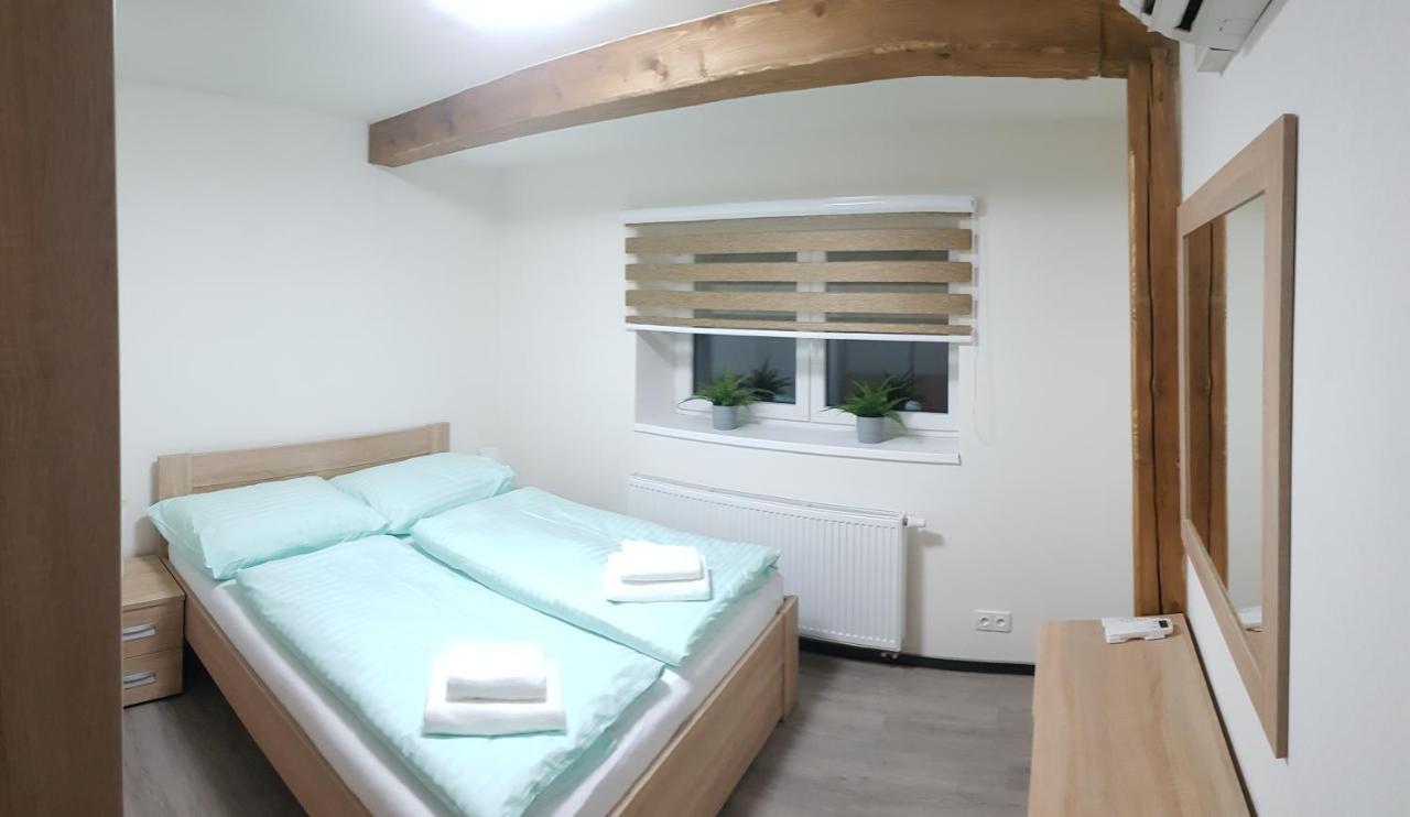 Apartmany Meandry Mimon Exterior foto
